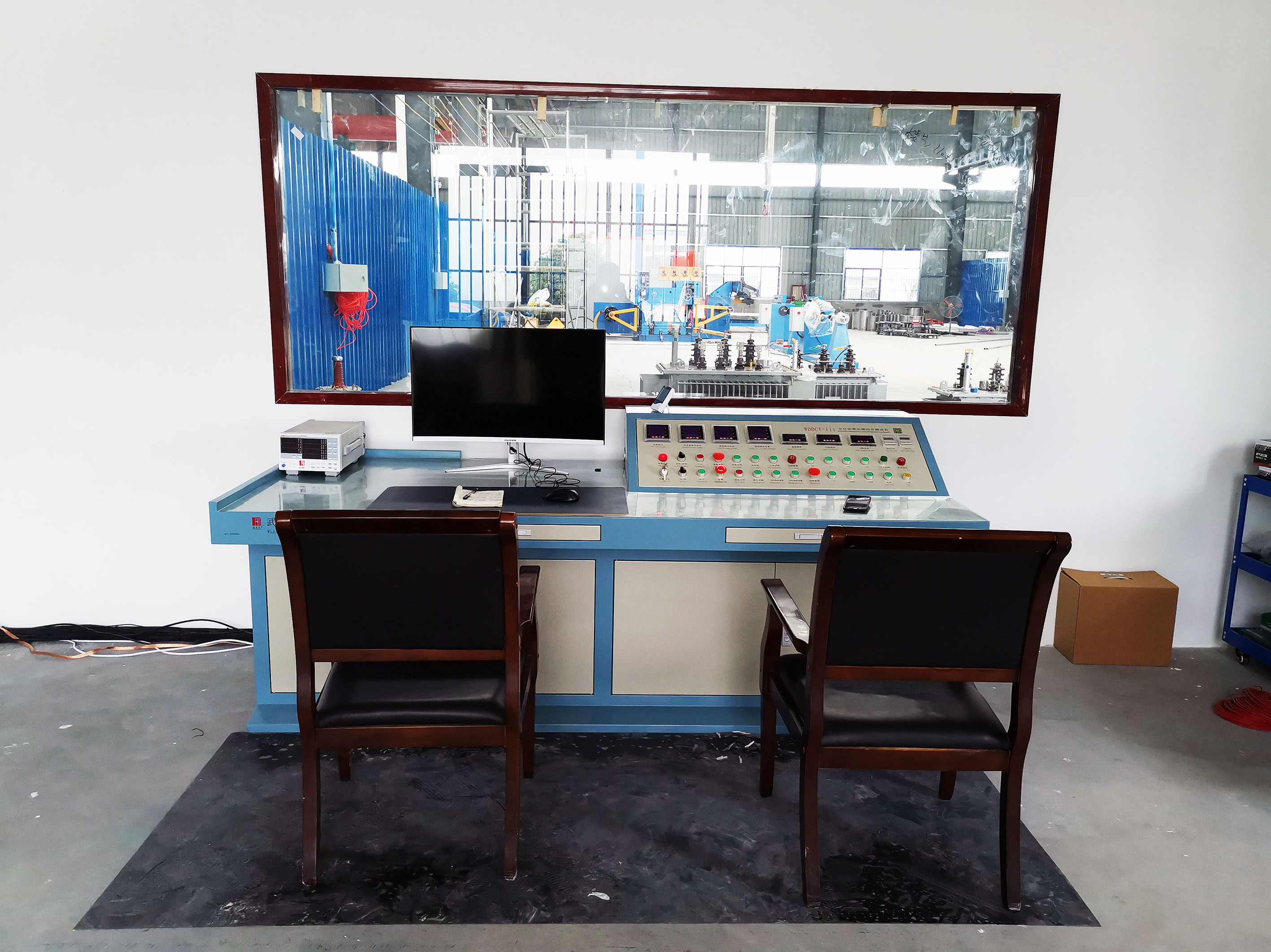 “<strong>江蘇蘇變新設(shè)備調(diào)試現(xiàn)場(圖文)</strong>